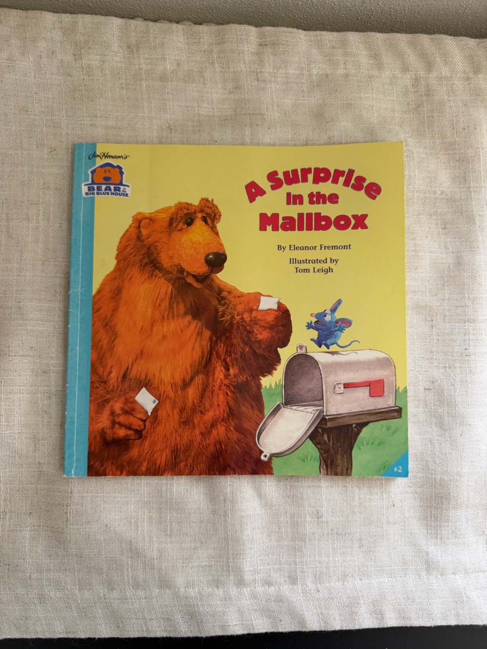 Bear in the Big Blue House A Surprise in the Mailbox Children’s Book 1999